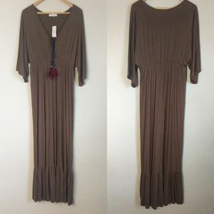 NWT Romeo & Juliet Couture brown boho maxi dress Size Medium